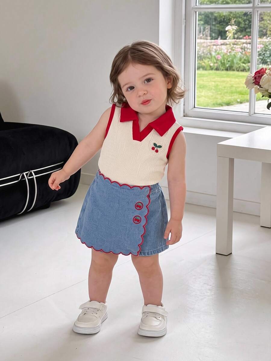 SHEIN Vintaside Kids 女嬰夏季可愛米色與嬰兒藍度假風紋理針織布領拼接愛心3D裝飾上衣牛仔裙褲套裝,復古櫻桃刺繡 - 彩色 - 查看 1