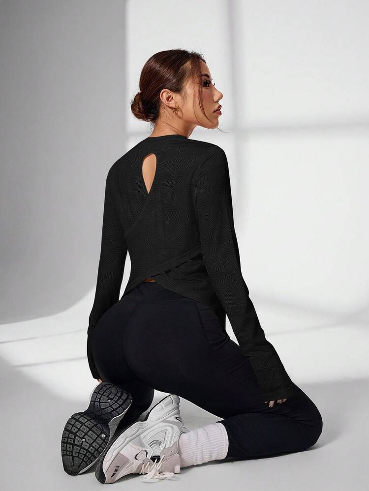 Eassivo Eassivo Women's Black Autumn Winter Basic Athleisure Gym Long Sleeve Tops,Minimalist Thumb Hole Open Back Yoga Shirt,Backless Workout Blouse Sports T-Shirt - Black - View 9