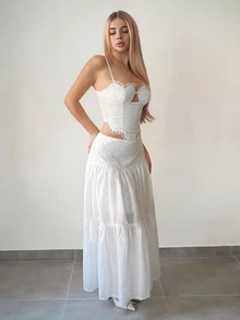 SHEIN ICON Áo hai dây cúp ngực thêu ren khoét lỗ, phong cách lãng mạn, gợi cảm dành cho nữ, thích hợp cho kỳ nghỉ. - trắng - Xem 7