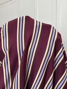 SHEIN EZwear Kaos Wanita Ukuran Besar Lengan Panjang Berkerah Motif Garis-garis Warna Burgundy - Burgundy - View 6