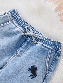 小男孩秋冬基礎款柔軟保暖小馬刺繡抽繩腰藍色丹寧刷毛內裡寬鬆牛仔褲，適合日常穿著 - 淺色水洗藍 - 查看 5