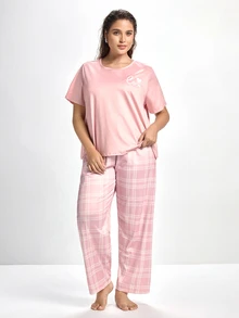 Slumbrini Plus Size Sleepwear Set: Round Collar Letter Print Short Sleeve Top And Plaid Pants, Outfits - Pink - View 8