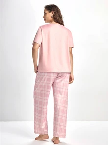 Slumbrini Plus Size Sleepwear Set: Round Collar Letter Print Short Sleeve Top And Plaid Pants, Outfits - Pink - View 2