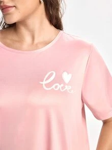 Slumbrini Plus Size Sleepwear Set: Round Collar Letter Print Short Sleeve Top And Plaid Pants, Outfits - Pink - View 3