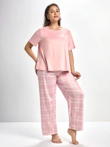 Slumbrini Plus Size Sleepwear Set: Round Collar Letter Print Short Sleeve Top And Plaid Pants, Outfits - Pink - View 5