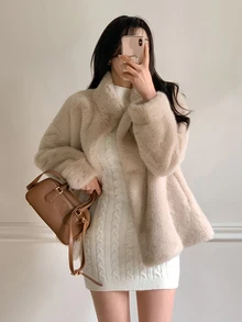 DAZY Jaket Wanita Lengan Panjang Warna Polos dengan Kerah Bulu Imitasi - Aprikot - View 2