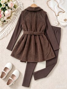 SHEIN Elladie kids 女童粉色3件套，內層同色磨毛加厚羅紋長袖T恤與長褲，外層無領長款厚抓絨背心，背心滿版粉色與白色格紋愛心圖案，附配套布料繫帶，大翻領設計，柔軟甜美粉色系，適合冬季穿著，保暖舒適 - 咖啡棕 - 查看 2