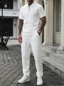Manfinity CasualCool 男士春夏 Polo 套裝，白色紋理面料搭配對比咖啡色，成熟休閒短袖上衣與長褲 - 白色 - 查看 2