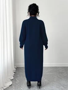 SHEIN Tall CURVE 大尺碼女款秋冬純色休閒百搭寬鬆修身高領拉鍊袖針織長洋裝，慵懶休閒風，可作內搭或外穿，適合通勤、日常穿著、外出、約會等多種場合 - 藏蓝色 - 查看 2