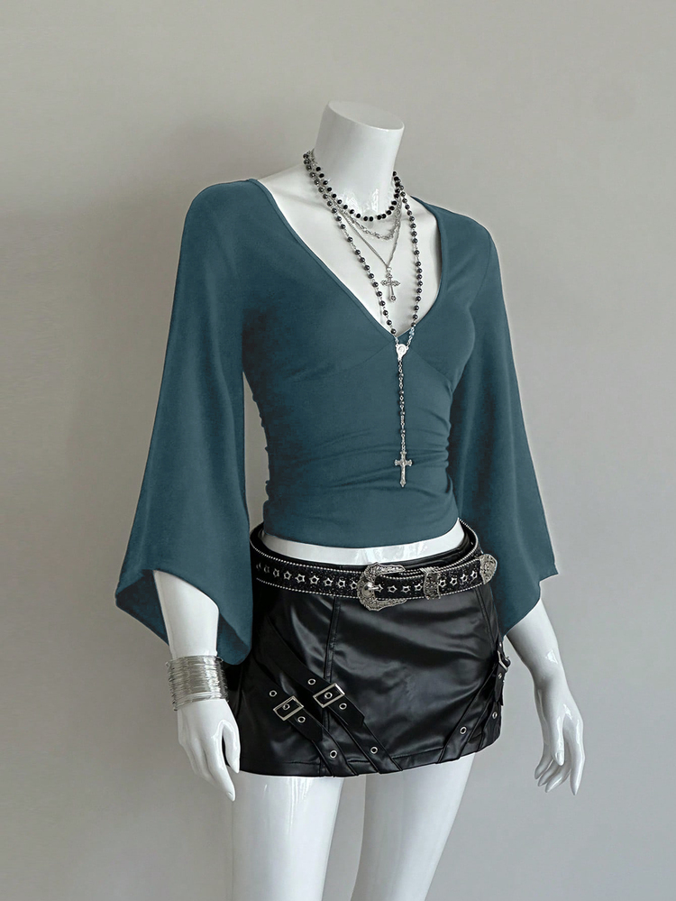 Bitrose Deep V-Neck Sexy Mid-Length Sleeve Solid Color Fitted Cropped T-Shirt - Teal Blue - View 4