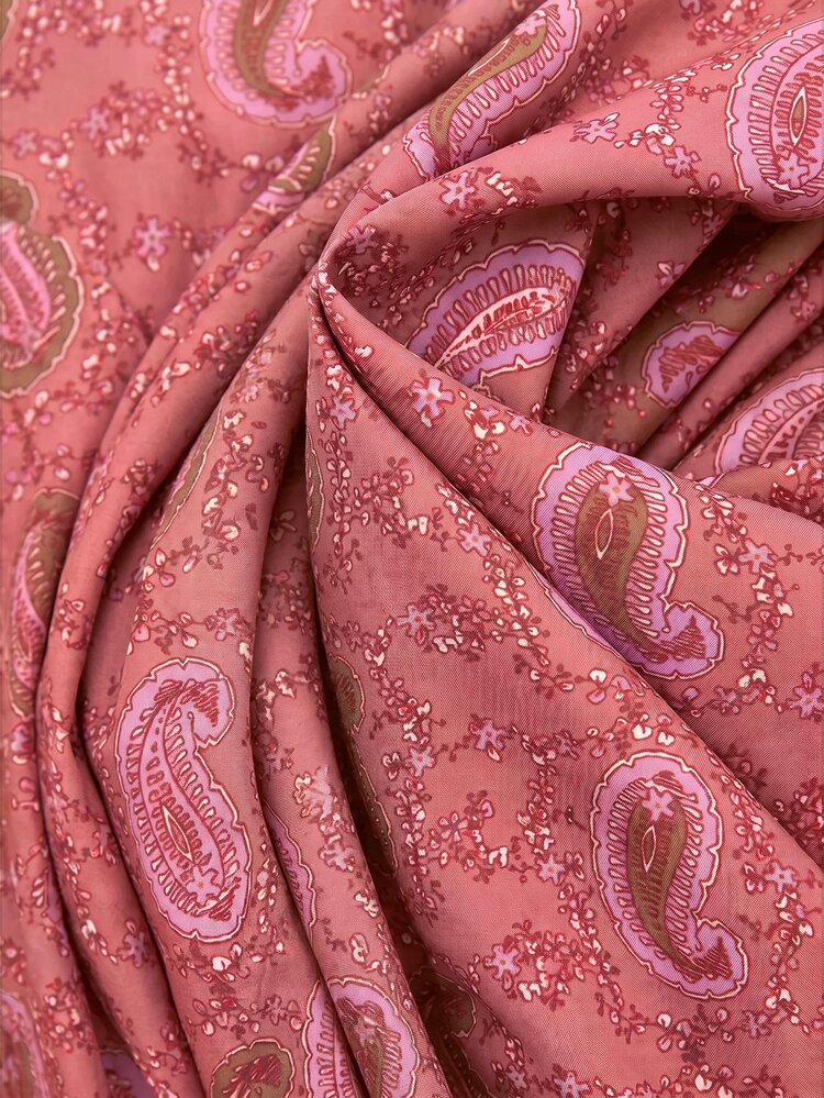 Nöista Paisley Print Two Pieces Set With Ruffle Sleeves And Maxi Skirt For Summer Vacation Looks - Pink - View 16