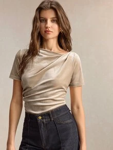 BizChic Women's Apricot Velvet Asymmetrical Neckline Ruched Short Sleeve Slim Fit T-Shirt, Business Formal Vacation Commute Date Daily Office Slimming Elegant Sexy Versatile Autumn Halloween Back To School Party Birthday Wedding Guest Church Special Occasion Minimalist Street Style Casual Elegant French Vintage Romantic - Khaki - View 7