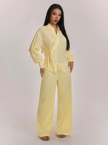 SHEIN PETITE طقم نسائي كاجوال من قطعتين بلون موحد، قميص بأكمام طويلة مع عقدة جانبية وبنطال واسع الساق - أصفر - مشاهدة 3