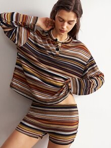 Bohemela طقم نسائي من قطعتين كاجوال بوهيمي بني مخطط بأكمام طويلة وكتف منسدل مع شورت، مناسب للاسترخاء في الخريف وعيد الشكر - متعدد الألوان - مشاهدة 2