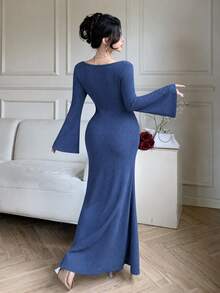 Modelyn Gaun Malam Elegan dan Sederhana untuk Wanita, Model Duyung, Leher V, Model Mengembang, Lengan Panjang, Rajutan Bergaris dengan Renda, Pinggang Tersambung, Potongan Ramping, Cocok untuk Musim Semi, Gugur, dan Musim Dingin. - Biru - View 3