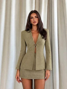Aloruh Oatmeal Color Suit Set With V-Neck, Metal Decoration, Wide Shoulders, Slimming, Professional, Minimalist, Office Commute Outfit - Khaki - View 1