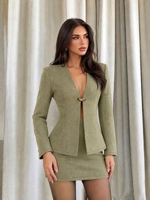 Aloruh Oatmeal Color Suit Set With V-Neck, Metal Decoration, Wide Shoulders, Slimming, Professional, Minimalist, Office Commute Outfit - Khaki - View 5