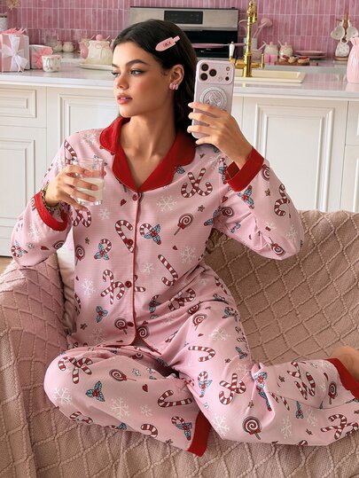 SweetSlumber Conjunto de pijama rosa para mujer con lazo dulce navideño, copos de nieve y solapa tejida