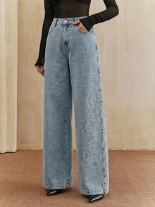 Anewsta Fashionable Modern All-Season Embroidered Versatile Commute Casual Women's Washed Blue Jeans - Medium Wash - View 3
