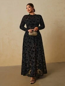 Travachic CURVE+ 黑色植絨花卉蕾絲圓領長袖優雅洋裝，適合派對、婚禮賓客、女性郵輪穿搭、性感夜店出門穿搭，秋季款 - 黑色 - 查看 6