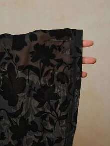 Travachic CURVE+ 黑色植絨花卉蕾絲圓領長袖優雅洋裝，適合派對、婚禮賓客、女性郵輪穿搭、性感夜店出門穿搭，秋季款 - 黑色 - 查看 9