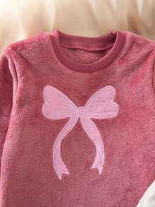 SHEIN 秋冬毛絨針織羅紋圓領蝴蝶結刺繡圖案設計甜美女孩軟萌可愛活潑氛圍長袖上衣與褲子雙面法蘭絨柔軟舒適2件套睡衣居家服 - 粉色 - 查看 7