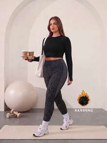 Easithlete Women's Plus-Size High-Quality Black Long-Sleeve Open-Back Cropped Sports Top – Yoga/Running – Suitable For Autumn/Winter Gym Workouts - Black - View 14