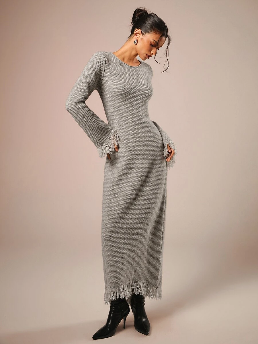 COSMINA Gaun Rajut Kasual Wanita Warna Polos dengan Desain Rumbai - Grey - View 1