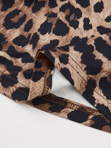Balvessa Kaos Motif Leopard dengan Kerah Corong Berkerut dan Hem Asimetris - MultiWarna - View 6