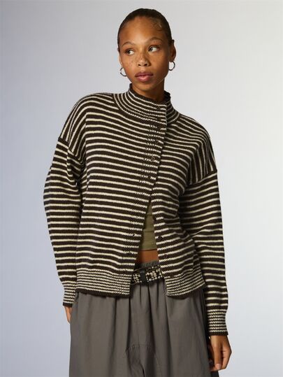 COUREZ Gestreifter Strick-Cardigan mit Trichterhals / Y2K süße Tops zum Ausgehen Winter Damen Herbst Outfits für Frauen Schulanfang Lässig Langarm Strick-Cardigan