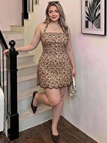 SHEIN MOD Plus Size Summer Beige Dual-Tone Lace Dress Halter Neck Elegant Romantic Exquisite Fur-Like Trim Short Holiday Party Brunch Wear - Brown - View 5