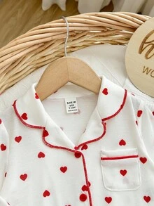 SHEIN طقم بيجامة طويلة الأكمام للبنات الرضع بنمط نقاط وقلوب، مريح وعملي - أبيض - مشاهدة 6