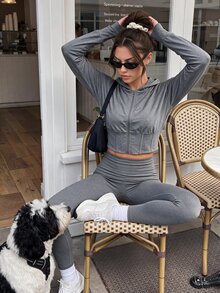 SHEIN Women's Long Sleeve Zip-Up Fitted Hooded Short Sweatshirt, Sporty Casual - Grey - View 7