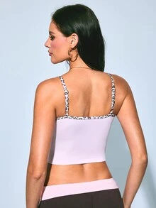 Sovereign Charm Sovereign Charm ملابس علوية رياضية قصيرة بحمالات مع طباعة حروف وحافة بطبعة نمر - وردي - مشاهدة 2