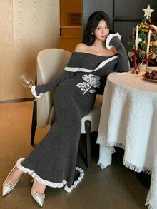 DAZY Dark Gray Off-Shoulder Contrast White Trim Rose Jacquard Fitted Long Sleeve Elegant Knit Sweater Dress - Light Grey - View 5