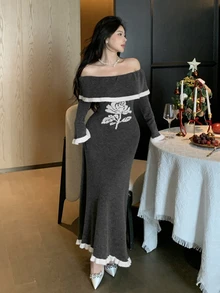DAZY Dark Gray Off-Shoulder Contrast White Trim Rose Jacquard Fitted Long Sleeve Elegant Knit Sweater Dress - Light Grey - View 3