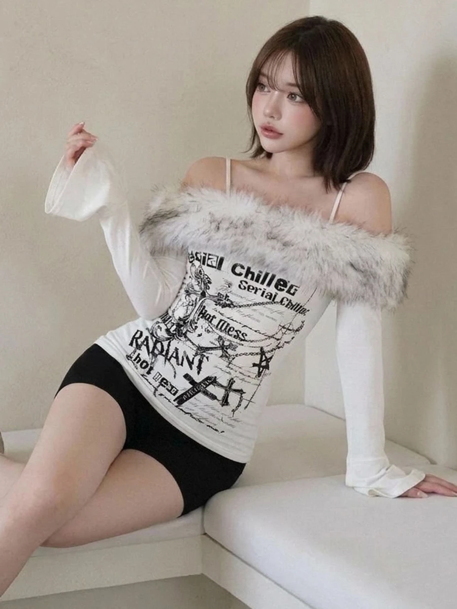 FRIFUL 女款拼接毛絨字母印花露肩喇叭袖時尚T恤,秋季圖案夜店外出穿搭白色Y2K風 - 米色 - 查看 1