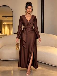 SOLERSUN Gaun Maxi Wanita Model Lilitan Leher V Mengembang Lengan Panjang dengan Pinggang Berkerut dan Ikat Pinggang Berumbai, Belahan Tinggi, Sempurna untuk Liburan dan Pesta - Coklat - View 2