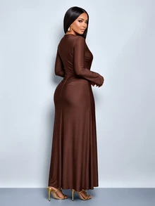 SOLERSUN Gaun Maxi Wanita Model Lilitan Leher V Mengembang Lengan Panjang dengan Pinggang Berkerut dan Ikat Pinggang Berumbai, Belahan Tinggi, Sempurna untuk Liburan dan Pesta - Coklat - View 3