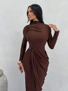 Shopreo Sexy Elegant Kink Decorative Buckle Side Stacked Pleated Fake Two-Piece Party Dress - Coffee - View 4