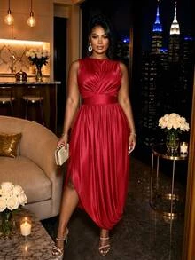 SOLERSUN Plus Size Women's Solid Color Round Neck Sleeveless Elegant Dress Cocktail Formal Red Summer - Red - View 1