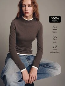 MOTF PREMIUM كنزة صوف ميرينو 100% بتصميم كتل لونية أساسية وقصة ضيقة وياقة وهمية - قهوة بني - مشاهدة 1