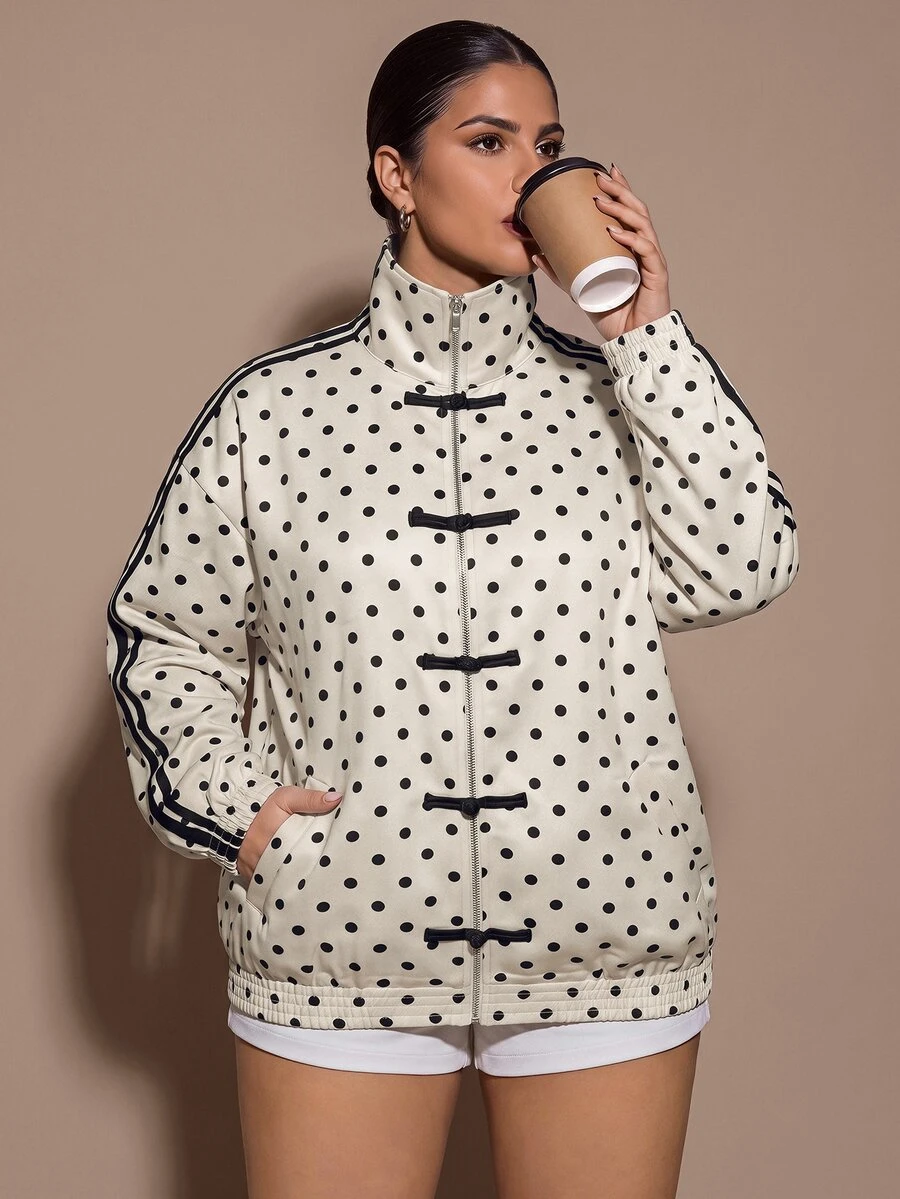 SHEIN BAE CURVE Jaket Pendek Wanita Ukuran Besar Motif Polkadot dengan Kancing Katak di Depan, Jaket Bomber Wanita Motif Polkadot dengan Resleting dan Kancing Katak Cina untuk Musim Gugur - MultiWarna - View 1