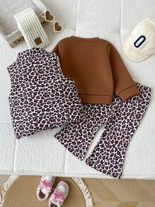 SHEIN Playful Pals 3件組幼女加厚背心衛衣喇叭褲套裝，棕色豹紋字母印花，長袖圓領，適合假日、秋季、生日，家庭裝，米白色 - 彩色 - 查看 2