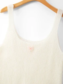GlowEve CURVE Set Sweater Lengan Panjang Leher V Elegan Ukuran Plus untuk Musim Dingin - Putih - View 5