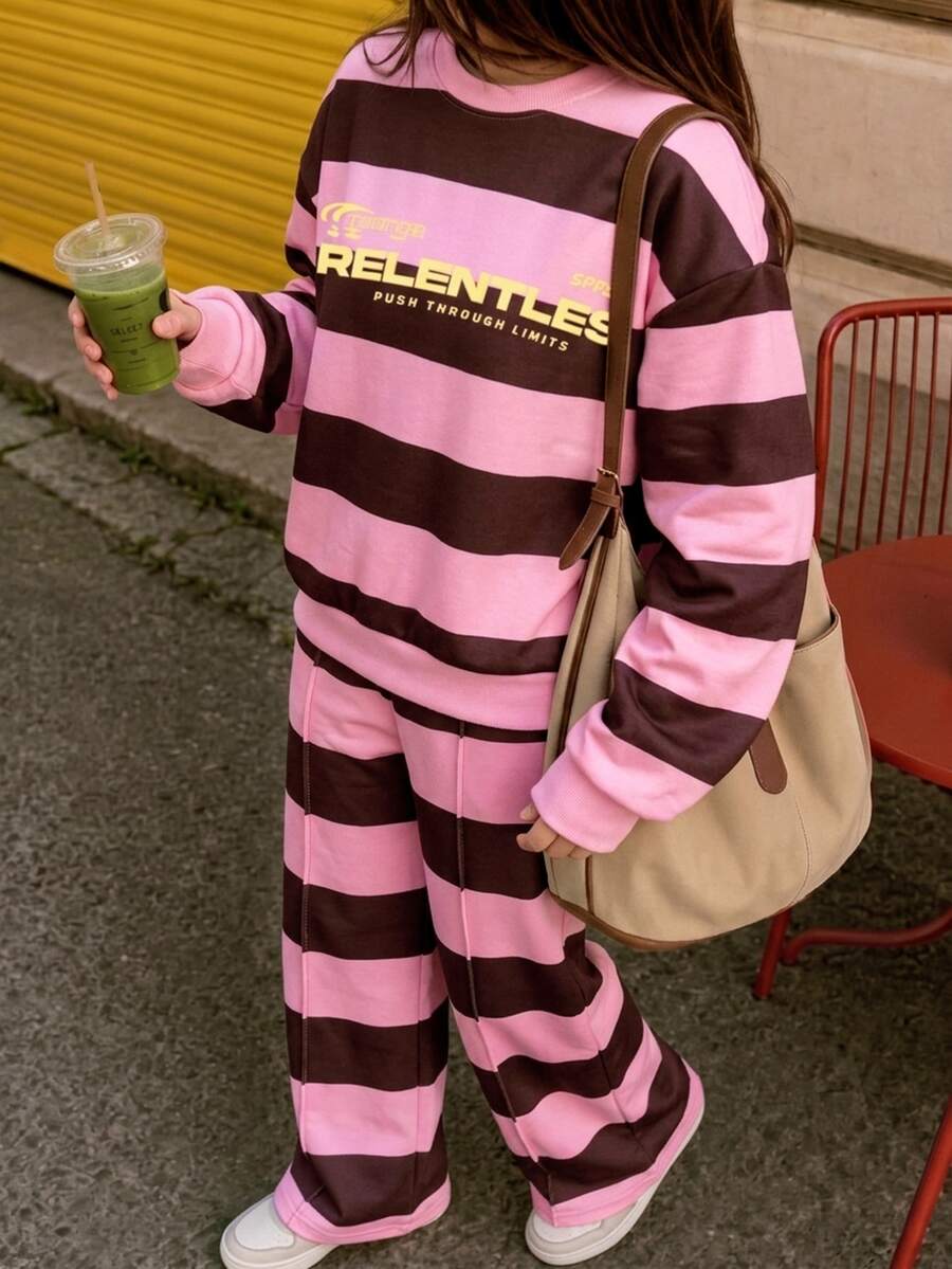 粉色與摩卡棕寬條紋 時尚美式復古學院風條紋字母印花 青少年休閒舒適柔軟保暖內裡 寬鬆落肩長袖套頭衛衣與寬腿運動褲 2件套 適合秋冬日常穿搭、街頭穿搭、復古女孩、高街女孩、甜美慵懶隨性風 - 彩色 - 查看 1