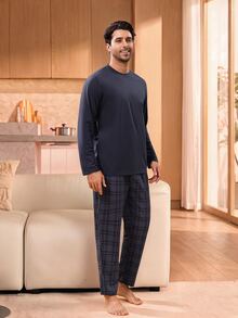 Manfinity Underwear&Sleepwear Basics Setelan Pakaian Santai Pria Terdiri dari Atasan Lengan Panjang Kerah Bulat Warna Polos dan Celana Panjang Kotak-kotak - Navy Blue - View 3