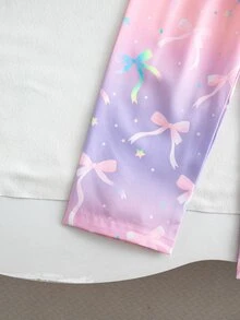 SHEIN Explorewe 秋冬春夏四季通用薄款編織女童幼兒睡衣套裝，翻領前開扣長袖上衣配螢光蝴蝶結與清新圖案，長褲，2件套，熱門款式，每位女孩都該擁有的漂亮居家服 - 彩色 - 查看 9