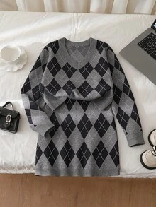 SHEIN 少女秋冬甜美V領菱格紋長袖針織毛衣搭配A字針織迷你裙套裝，柔軟舒適面料，適合外出、聚會、休閒穿著、假日，可單穿或疊穿，適用多種場合 - 黃色 - 查看 6