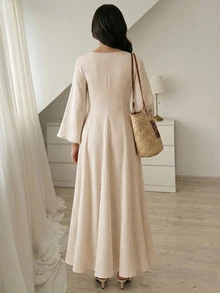 SHEIN Clasi 素色V領A字洋裝 米色 秋季 度假風 極簡優雅 - 米色 - 查看 3